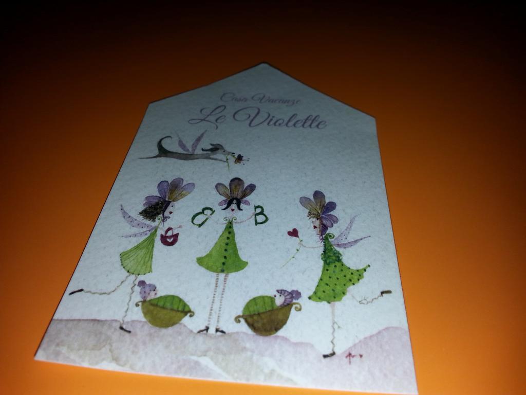 Vila Casa Vacanze Le Violette Brunate Exteriér fotografie